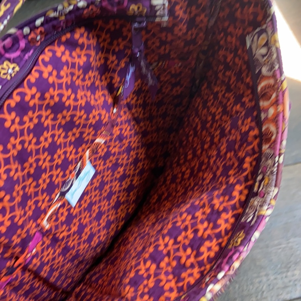 Very Bradley pocket bag. - Picture 3 of 3
